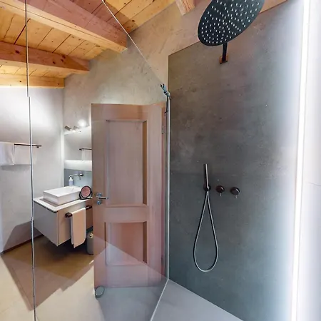 Hoamat 7 גרמיש-פרטנקירכן